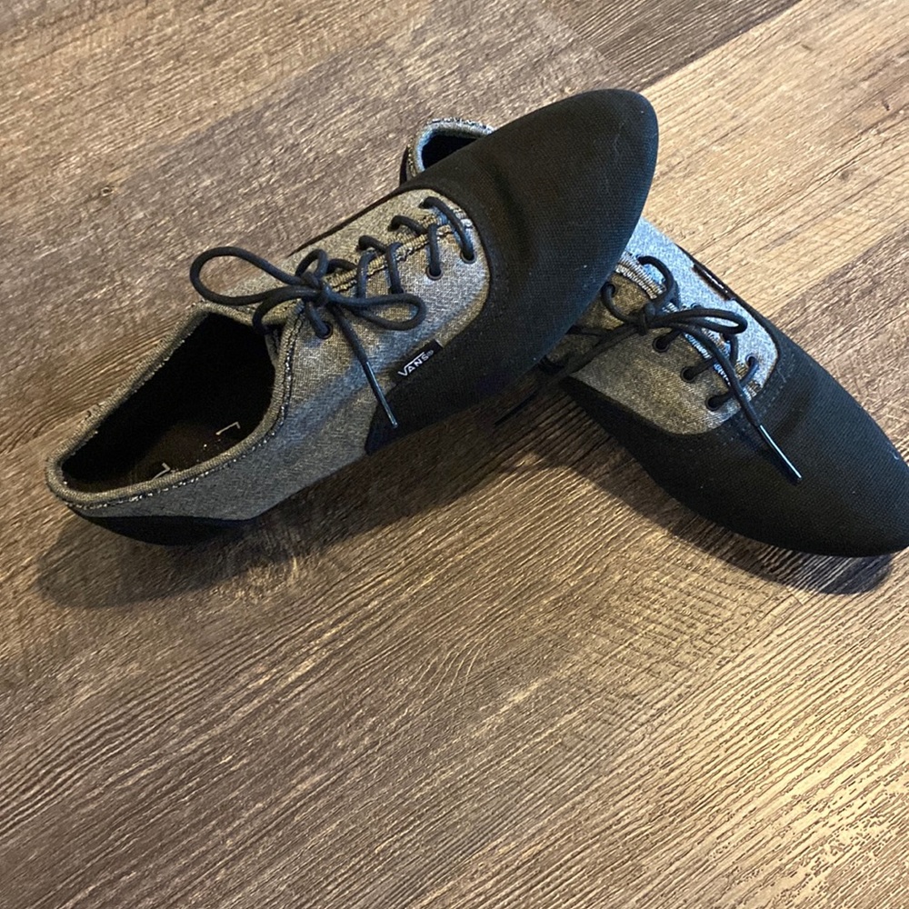 Vans Oxford pointed toed.